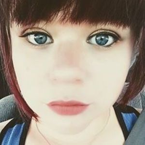 Meet your Posher, Handle